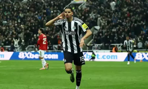 കാരിക്കിന്‍റെ യുനൈറ്റഡിന് ആദ്യ തോൽവി; ചെൽസിക്കും ആഴ്സനലിനും ജയം; സിറ്റിക്ക് സമനില