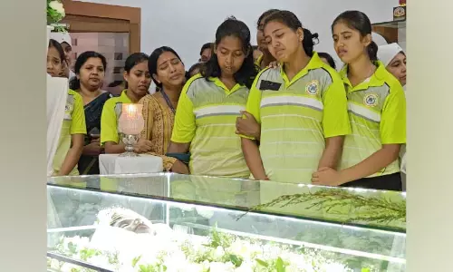 പിടയുന്ന മനസ്സുമായി... ജാസ്ലിയക്ക് കാമ്പസിന്‍റെ യാത്രാമൊഴി