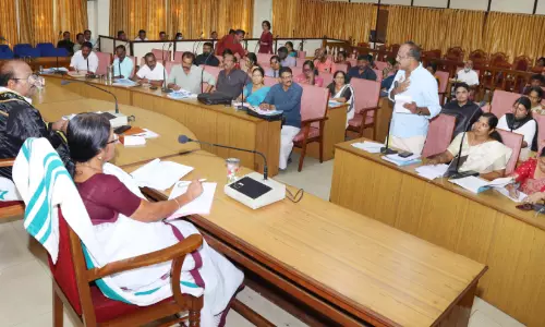 കുറ്റപ്പെടുത്തലും പ്രതിരോധവും നിറഞ്ഞ്​ ബജറ്റ്​ ചർച്ച