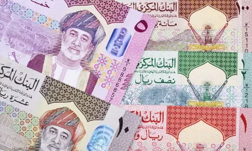 രൂപ വീണ്ടും ഇടിഞ്ഞു; ഒമാനി റിയാലിന് റെക്കോഡ് മൂല്യം