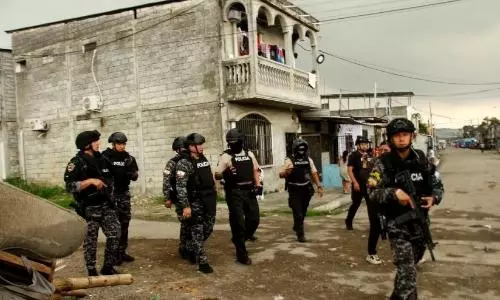 ഇക്വഡോറും അമേരിക്കയും കൈകോർക്കുന്നു; സംയുക്ത സൈനിക നീക്കം ആരംഭിച്ചു