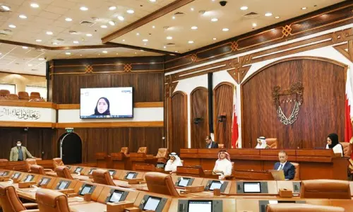 ബിസിനസുകൾക്ക് നഷ്ടപരിഹാരം നൽകണം ബിസിനസുകൾക്ക് നഷ്ടപരിഹാരം നൽകണം