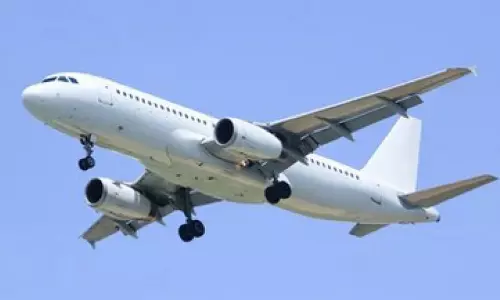 വി​സ കാ​ലാ​വ​ധി ദീ​ർ​ഘിപ്പി​ച്ച​ത് ആ​ശ്വാ​സം; ആ​കാ​ശ​പാ​ത ഉ​ട​ൻ തു​റ​ക്കു​മെ​ന്ന് പ്ര​തീ​ക്ഷ