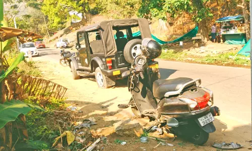 ജീപ്പ് ഇടിച്ച്​ നാല്​ വിദ്യാർഥികൾക്ക് ഗുരുതര പരിക്ക്