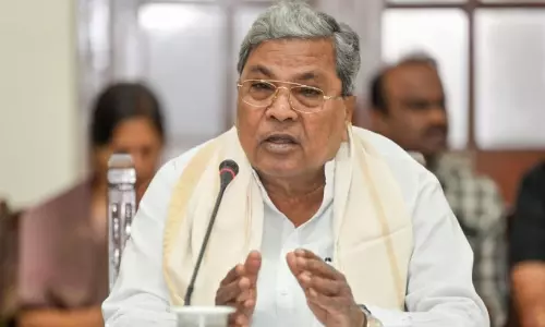 രാജ്യത്ത് ആദ്യം; കർണാടകയിൽ 16 വയസ്സിന് താഴെയുള്ള കുട്ടികൾക്ക് സമൂഹമാധ്യമ വിലക്ക് ഏർപ്പെടുത്തി