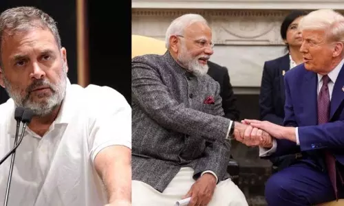 എന്തിനാണ് അമേരിക്കയുടെ ഔദാര്യം, ഇന്ത്യ ഒരു ‘ബനാന റിപ്പബ്ലിക്കാണോ’? റഷ്യൻ എണ്ണ വാങ്ങുന്നതിനുള്ള യു.എസ് അനുമതിയിൽ പ്രതിഷേധം കനക്കുന്നു