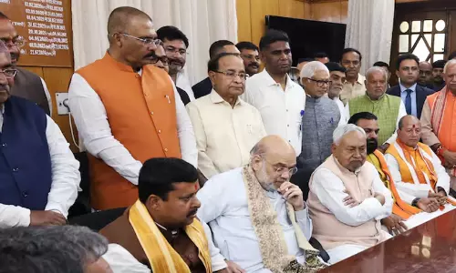 നിതീഷ് അധികാരമൊഴിയുന്നു: ബിഹാറിൽ ബി.ജെ.പി മുഖ്യമന്ത്രി പദത്തിലേക്ക്