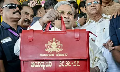 കർണാടക്ക് 4.48 ലക്ഷം കോടിയുടെ ബജറ്റ്; മുഖ്യമന്ത്രി സിദ്ധരാമയ്യയുടെ പതിനേഴാം ബജറ്റ്