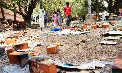 പൊങ്കാല ശേഷം മാലിന്യം നീക്കൽ;  കൊമ്പ്​ കോർത്ത്​ കോർപറേഷനും സർക്കാറും