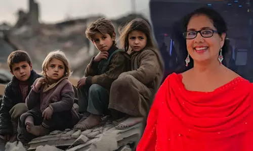 ‘ചാമ്പലായ് തീർന്ന കുഞ്ഞുങ്ങളേ മാപ്പ്, ചിറകറ്റു വീണ പൈതങ്ങളേ മാപ്പ്...’, നൊമ്പരം പകർത്തിയെഴുതി ജാസ്മിൻ കാവ്യയുടെ പ്രതിഷേധ കാവ്യം