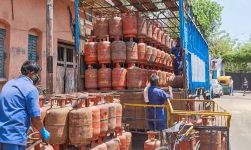 ഊർജ സുരക്ഷയിൽ ഇന്ത്യ കരുത്താർജിക്കുന്നു; ആസ്‌ട്രേലിയയും കാനഡയും അധിക വാതകം നൽകും