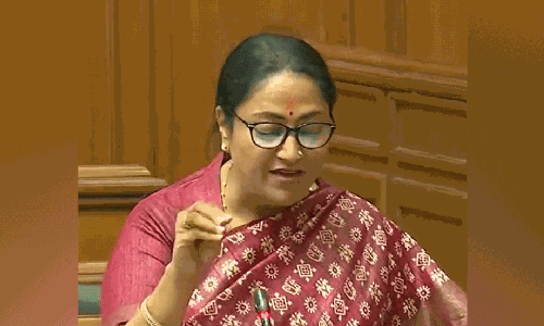 ബിരുദം പൂർത്തിയാക്കുന്ന പെൺകുട്ടികൾക്ക് ഒന്നേകാൽ ലക്ഷം -ഡൽഹി മുഖ്യമന്ത്രി