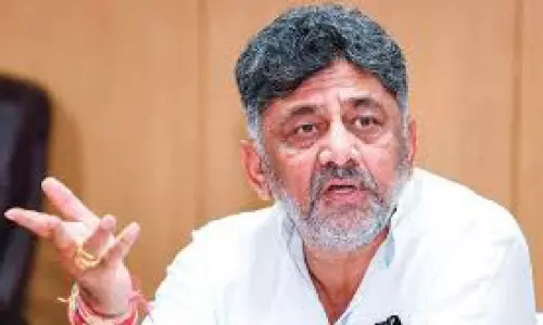 കോ​ൺ​ട്രാ​ക്ട​ർ​മാ​രു​ടെ പ്ര​ശ്ന​ങ്ങ​ൾ പ​രി​ഹ​രി​ക്കും -ഡി.​കെ. ശി​വ​കു​മാ​ർ