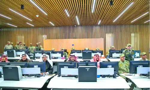 കി​രീ​ടാ​വ​കാ​ശി കെ.​എ​ൻ.​ജി സ​ന്ദ​ർ​ശി​ച്ചു; ആ​ത്മ​വി​ശ്വാ​സം ഉ​യ​ർ​ത്തി നേ​തൃ​ത്വം