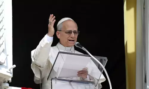 വാ​ർ​ത്ത​ക​ൾ അ​സ്വ​സ്ഥ​പ്പെ​ടു​ത്തു​ന്ന​ത്; യു​ദ്ധം അ​വ​സാ​നി​പ്പി​ക്ക​ണമെന്ന് മാ​ർ​പ്പാ​പ്പ