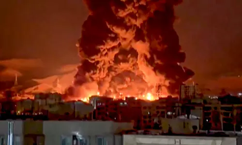 ഇറാനിൽ യു.എസ് കരസേന? സാ​ധ്യ​ത ത​ള്ളാ​തെ ട്രം​പ്