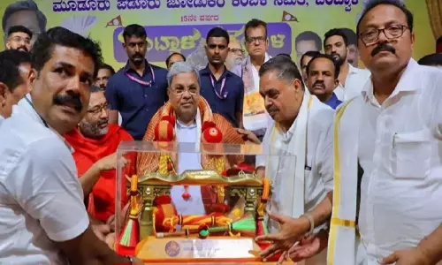 ഉ​റ​പ്പു​ക​ളു​ടെ ബ​ല​ത്തി​ൽ ക​ർ​ണാ​ട​ക​യി​ൽ കോ​ൺ​ഗ്ര​സി​ന് തു​ട​ർഭ​ര​ണം -​മു​ഖ്യ​മ​ന്ത്രി സി​ദ്ധ​രാ​മ​യ്യ