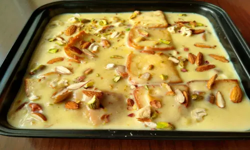 ബ്രഡ് ഹോട്ട് പുഡ്ഡിങ്​