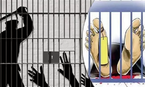 തമിഴ്നാട്ടിൽ വീണ്ടും കസ്റ്റഡി മരണം; പൊലീസ് കസ്റ്റഡിയിലിരിക്കെ യുവാവ് മരിച്ചതിൽ പ്രതിഷേധം ശക്തം തമിഴ്നാട്ടിൽ വീണ്ടും കസ്റ്റഡി മരണം; പൊലീസ് കസ്റ്റഡിയിലിരിക്കെ യുവാവ് മരിച്ചതിൽ പ്രതിഷേധം ശക്തം