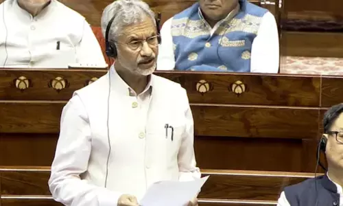 പശ്ചിമേഷ്യൻ സംഘർഷം: നയതന്ത്ര ചർച്ചകളിലൂടെ പരിഹാരം കാണണമെന്ന് ജയശങ്കർ; ഇന്ത്യക്കാരുടെ സുരക്ഷക്ക് മുൻഗണന പശ്ചിമേഷ്യൻ സംഘർഷം: നയതന്ത്ര ചർച്ചകളിലൂടെ പരിഹാരം കാണണമെന്ന് ജയശങ്കർ; ഇന്ത്യക്കാരുടെ സുരക്ഷക്ക് മുൻഗണന