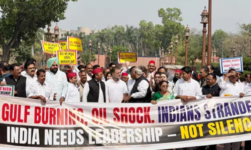 ഗൾഫ് പ്രതിസന്ധി: പാർലമെന്റിന് അകത്തും പുറത്തും കേരള എം.പിമാരുടെ പ്രതിഷേധം