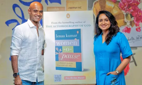 ഒരു മറയുമില്ലാതെ എല്ലാവരും തുറന്നുസംസാരിക്കേണ്ട വിഷയം; ലെനയുടെ പുതിയ പുസ്തകം പ്രകാശനം ചെയ്ത് ഭർത്താവ് പ്രശാന്ത് ബാലകൃഷ്ണൻ