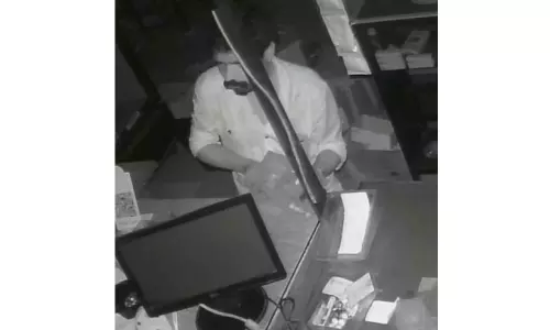 ഹോ​ട്ട​ലി​ൽ മോ​ഷ​ണം