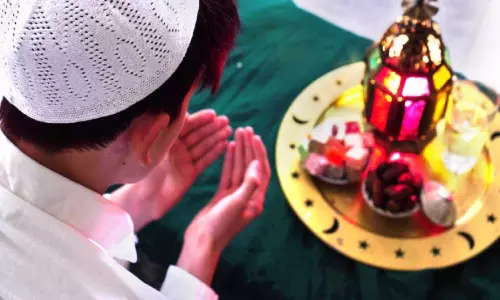 റമദാൻ അവസാന പത്തിലേക്ക്;  പുണ്യങ്ങൾ പെയ്തിറങ്ങുന്ന ദിനങ്ങൾ