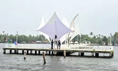 വേമ്പനാട് കായലിൽ ഇനി പറക്കാം, പായാം; കൈനകരി വട്ടക്കായൽ അഡ്വഞ്ചർ ടൂറിസം