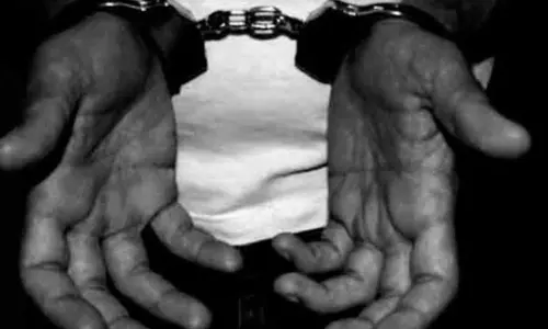 ലഹരിമരുന്നുമായി അഞ്ച് യമനികൾ മിർബാത്തിൽ പിടിയിൽ ലഹരിമരുന്നുമായി അഞ്ച് യമനികൾ മിർബാത്തിൽ പിടിയിൽ