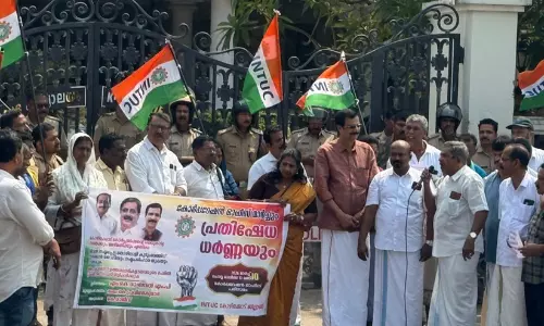 വലിയങ്ങാടി ദുരന്തം: മരിച്ചവരുടെ കുടുംബത്തിന് സർക്കാർ ജോലിനൽകണം- ഐ.എൻ.ടി .യു.സി