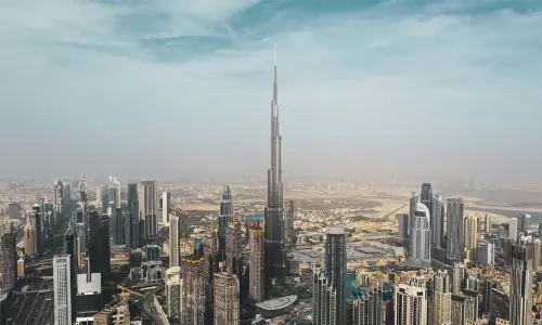 യു.എ.ഇയിൽ മരണം ആറായി; 122 പേർക്ക്​ പരിക്കേറ്റു