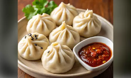 ചിക്കൻ  മോമോസ്