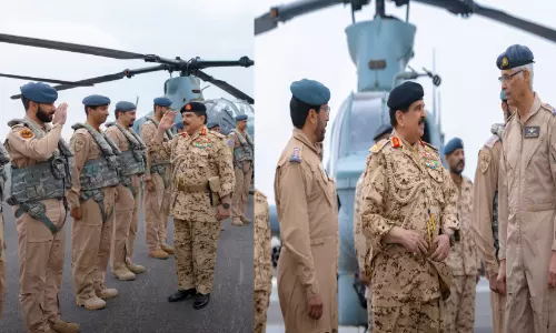 റോയൽ ബഹ്‌റൈൻ എയർഫോഴ്‌സ് സന്ദർശിച്ച് ഹമദ് രാജാവ്