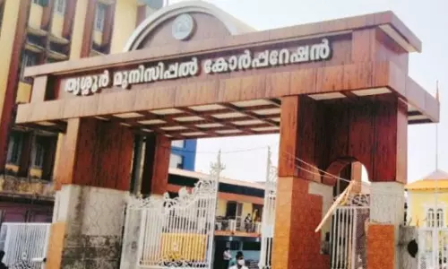 തെരുവ് വിളക്ക്: കോർപറേഷൻ കരാറുകാരനെ പലതരത്തിൽ സഹായിച്ചുവെന്ന് റിപ്പോർട്ട്