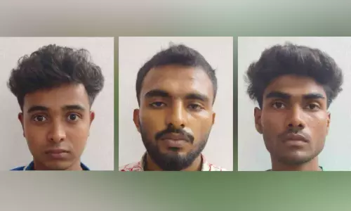 ചാ​യ​ക്ക​ട​ക്ക് മു​ന്നി​ൽ ഭീ​ക​രാ​ന്ത​രീ​ക്ഷം സൃ​ഷ്ടി​ച്ച സം​ഘം അ​റ​സ്റ്റി​ൽ