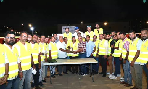 സി.​പി സൈ​ത​ല​വി മ​ക്ക​ര​പ​റ​മ്പി​ന്‌ യാ​ത്ര​യ​യ​പ്പ്‌ ന​ൽ​കി