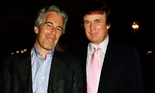 എപ്‌സ്റ്റീൻ ചർച്ചകൾ അട്ടിമറിക്കാൻ ഇറാനിയൻ പ്രൊപ്പഗണ്ട? വൈറലായി എപ്സ്റ്റീൻ-ട്രംപ് വ്യാജ വിഡിയോ