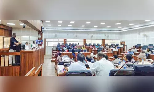 സര്‍വകലാശാല ബജറ്റ് സെന്റർ ഫോര്‍ എക്‌സലന്‍സിന് രണ്ട് കോടി