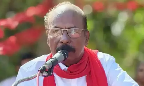 കോണ്‍ഗ്രസ് പിന്തുണതേടി സി.സി മുകുന്ദന്‍ ഡൽഹിയിൽ