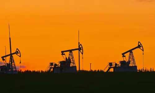 ഊര്‍ജ പ്രതിസന്ധി; റഷ്യന്‍ എണ്ണ വാങ്ങാന്‍ 30 ദിവസത്തെ ഇളവ് നല്‍കി യു.എസ്