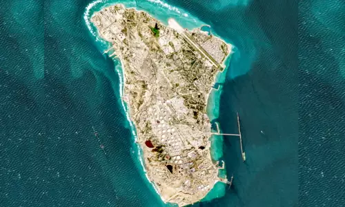 ഇ​റാന്‍റെ എ​ണ്ണ ആ​സ്ഥാ​ന​മാ​യ ഖാ​രി​ജ് ദ്വീപിൽ ആക്രമണം നടത്തിയതായി ട്രംപ്