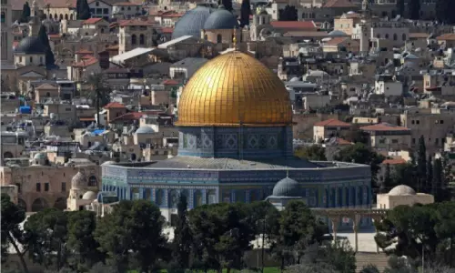 അൽ അഖ്‌സ പള്ളി അടച്ചിടൽ;  ഇസ്രായേൽ നടപടിയെ അപലപിച്ചു