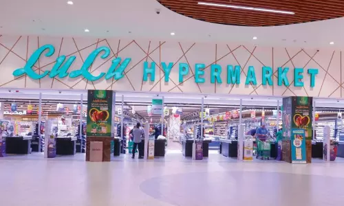 ഭക്ഷ്യസുരക്ഷ ഉറപ്പാക്കാൻ ലുലു: 100 ടണ്ണിലധികം അത്യാവശ്യ സാധനങ്ങൾ ബഹ്‌റൈനിലെത്തിച്ചു