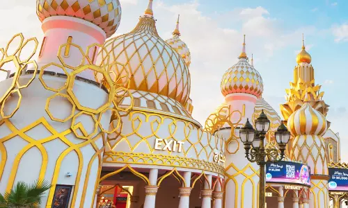 ഗ്ലോബൽ വി​ല്ലേജ്​ തുറക്കുന്നത്​ നീട്ടി; ഈദ്​ ദിനത്തിലെ വെടിക്കെട്ട്​ റദ്ദാക്കി