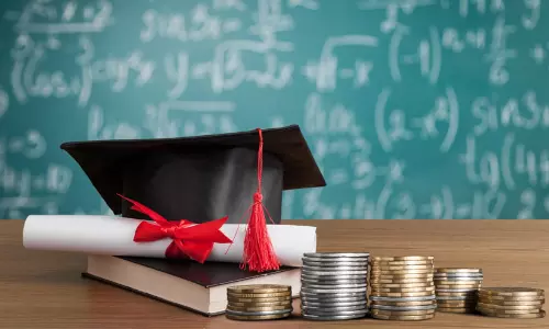 ന്യൂനപക്ഷ സ്കോളർഷിപ്പുകൾ മരവിപ്പിച്ചിട്ട് മൂന്നുവർഷം; എങ്ങുമെത്താതെ ഫണ്ട് തട്ടിപ്പ് അന്വേഷണം ന്യൂനപക്ഷ സ്കോളർഷിപ്പുകൾ മരവിപ്പിച്ചിട്ട് മൂന്നുവർഷം; എങ്ങുമെത്താതെ ഫണ്ട് തട്ടിപ്പ് അന്വേഷണം