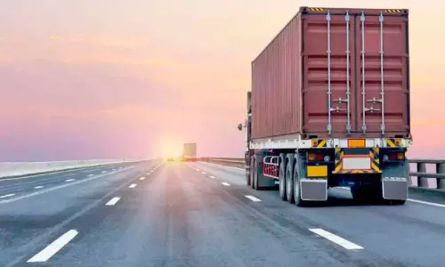 പ്ര​തി​സ​ന്ധി ഘ​ട്ട​ങ്ങ​ളെ നേ​രി​ട​ൽ