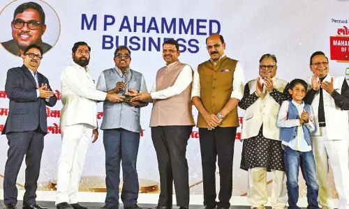 എം.​പി. അ​ഹ​മ്മ​ദി​ന് ബി​സി​ന​സ് ഭൂ​ഷ​ൺ പു​ര​സ്കാ​രം