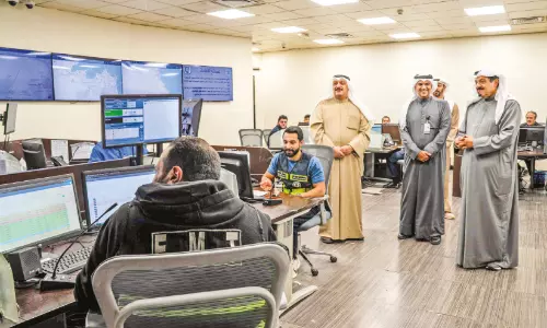 പ്രധാനമന്ത്രി അടിയന്തര മെഡിക്കൽ വിഭാഗം സന്ദർശിച്ചു