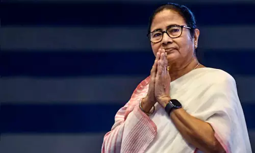 ഡി.എ കുടിശ്ശിക ഉടനടി തീർപ്പാക്കുമെന്ന് മമത സർക്കാർ ഡി.എ കുടിശ്ശിക ഉടനടി തീർപ്പാക്കുമെന്ന് മമത സർക്കാർ